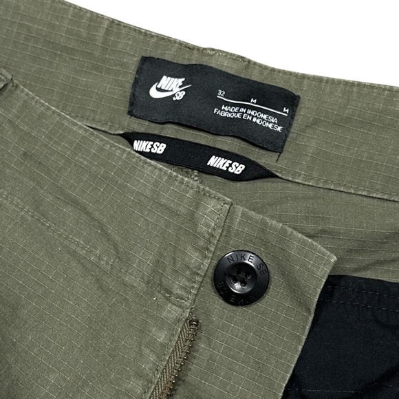 Nike Sage Green Cargo Pants - Picture 11 of 14